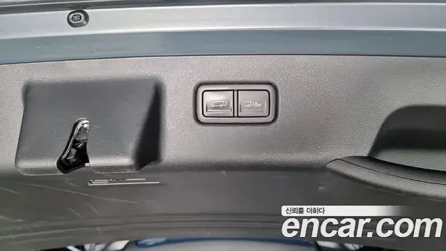 Hyundai Staria 2021 — ფოტო 7/20