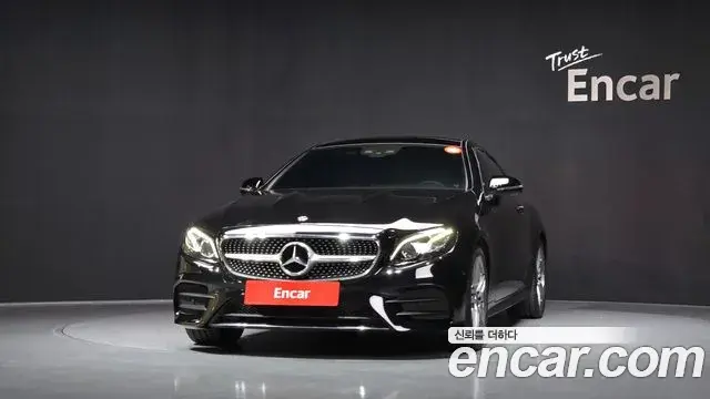 Mercedes-Benz E-Class 2019 — Photo 17/20