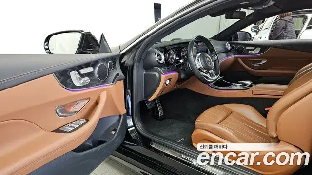 Mercedes-Benz E-Class 2019 — Photo 4/20