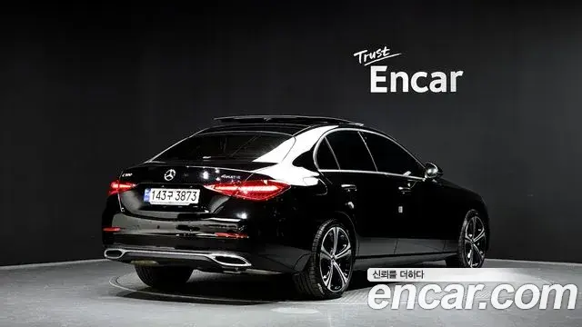 Mercedes-Benz C-Class 2023 — Şəkil 18/20