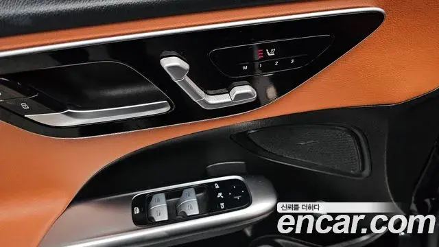 Mercedes-Benz C-Class 2023 — Şəkil 9/20