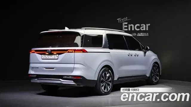 Kia Carnival 2020 — Фото 2/20