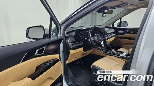 Kia Carnival 2020 — Фото 10/20