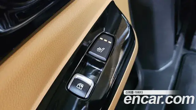 Kia Carnival 2020 — Фото 18/20
