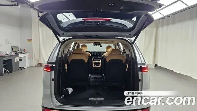Kia Carnival 2020 — Фото 20/20