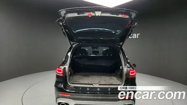 Mercedes-Benz GLB-Class 2023 — Şəkil 19/20