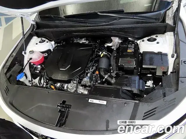 Kia Sorento 2023 — Şəkil 13/20