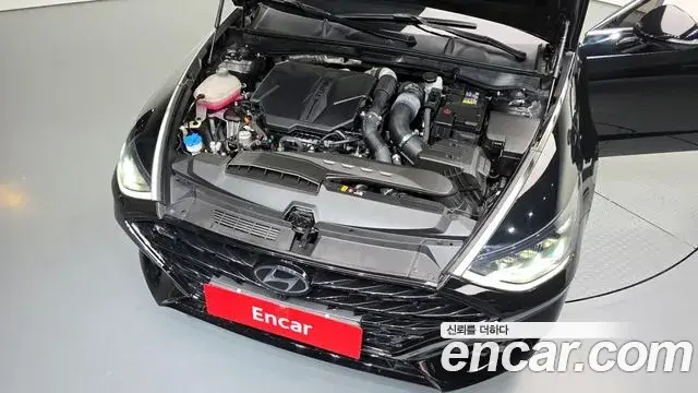 Hyundai Sonata Hybrid 2022 — Photo 11/20