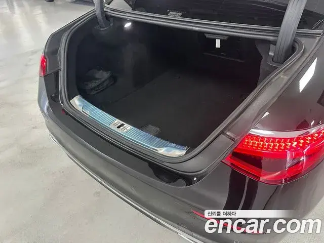 Mercedes-Benz S-Class 2021 — ფოტო 7/17