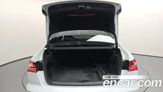 Audi A6 2021 — Photo 14/20