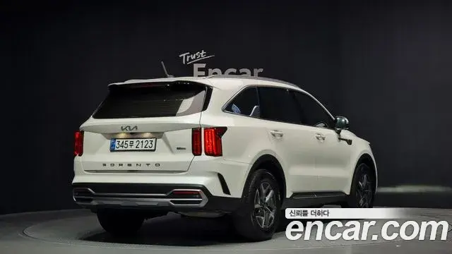 Kia Sorento 2022 — Şəkil 17/20