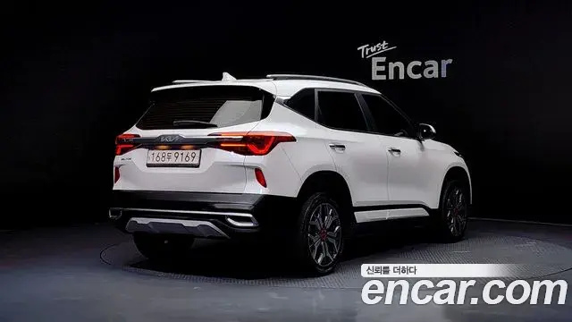 Kia Seltos 2021 — Şəkil 19/20