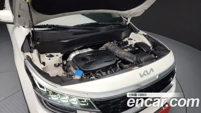 Kia Seltos 2021 — Şəkil 18/20