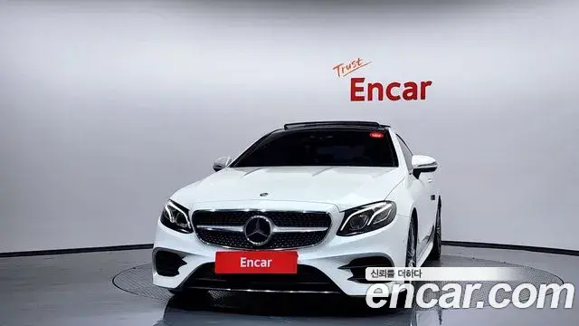 Mercedes-Benz E-Class 2019 — ფოტო 7/20