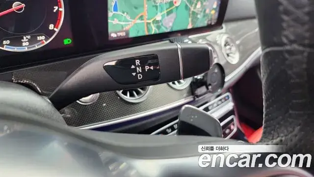 Mercedes-Benz E-Class 2019 — ფოტო 16/20
