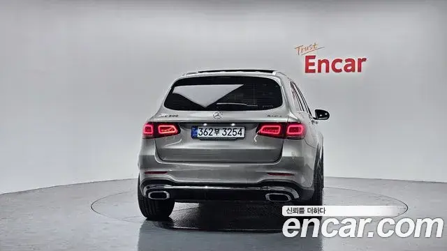 Mercedes-Benz GLC-Class 2022 — Şəkil 16/20