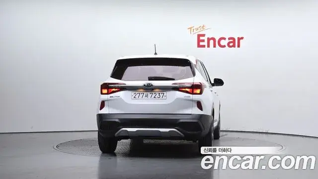 Kia Seltos 2021 — Photo 12/20