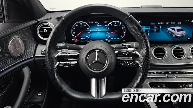 Mercedes-Benz E-Class 2023 — Şəkil 10/20