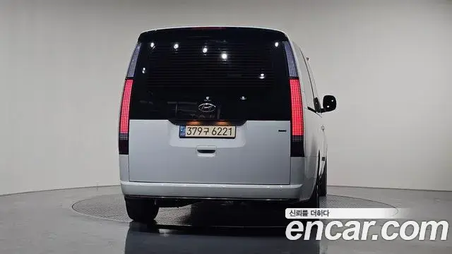 Hyundai Staria 2021 — Şəkil 15/20