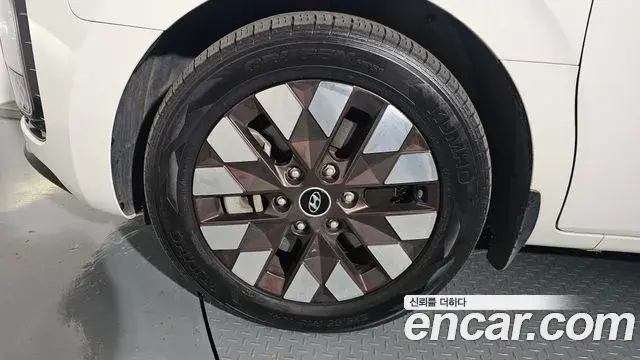 Hyundai Staria 2021 — Şəkil 13/20