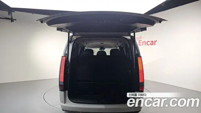 Hyundai Staria 2021 — Şəkil 19/20