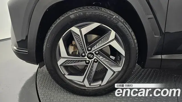 Hyundai Tucson Hybrid 2021 — Photo 17/20