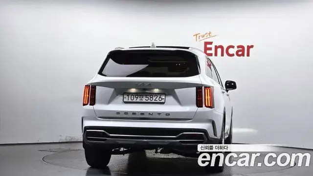 Kia Sorento 2022 — ფოტო 3/20