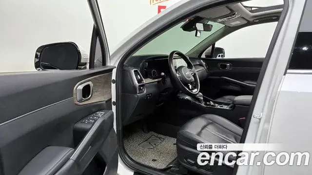 Kia Sorento 2022 — ფოტო 4/20