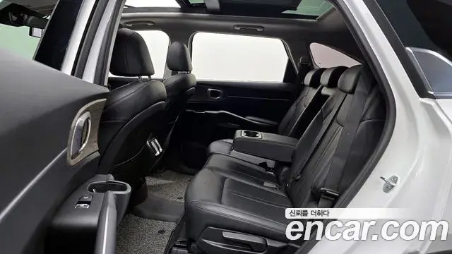 Kia Sorento 2022 — ფოტო 5/20