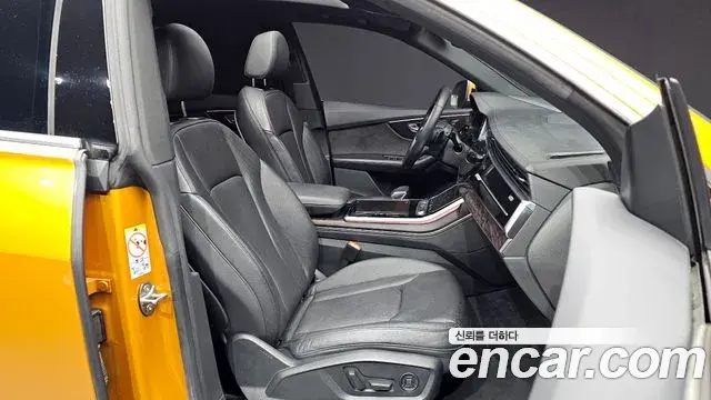 Audi Q7 2021 — Фото 10/20