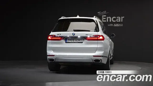 BMW X7 2022 — Photo 8/20