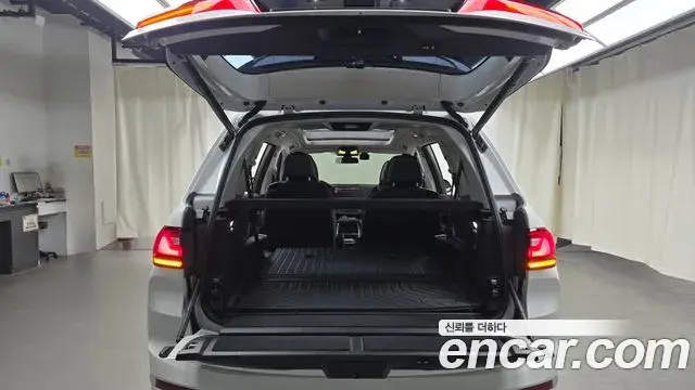 BMW X7 2022 — Photo 2/20
