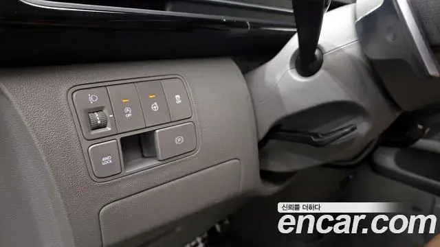 Hyundai Staria 2023 — ფოტო 5/20