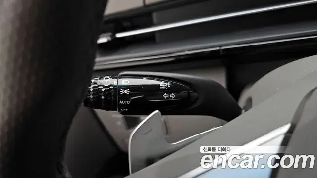 Hyundai Staria 2023 — ფოტო 11/20
