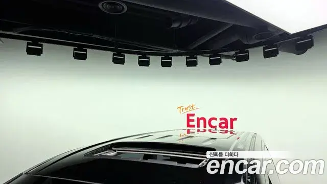 Hyundai Staria 2023 — ფოტო 14/20