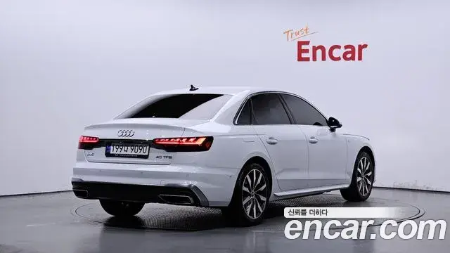Audi A4 2023 — Photo 2/20