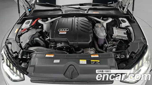 Audi A4 2023 — Photo 9/20