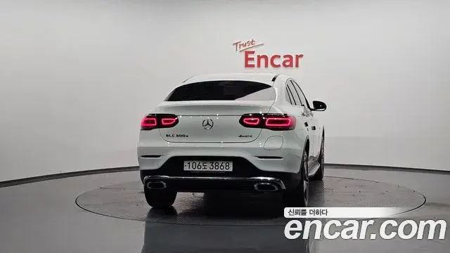 Mercedes-Benz GLC-Class 2021 — Photo 11/20