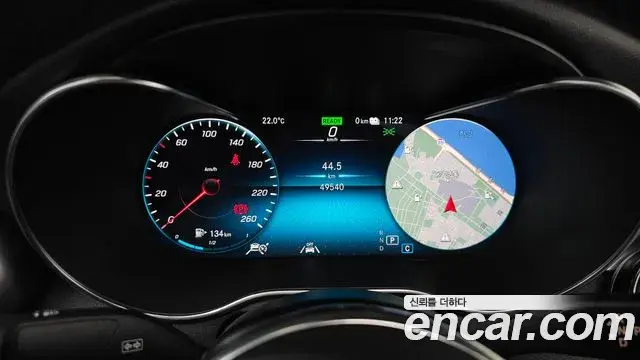 Mercedes-Benz GLC-Class 2021 — Photo 12/20