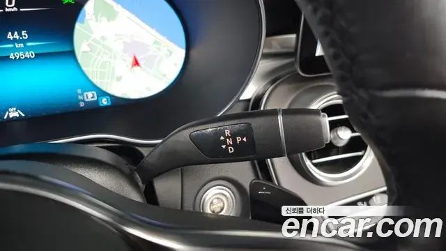 Mercedes-Benz GLC-Class 2021 — Photo 3/20
