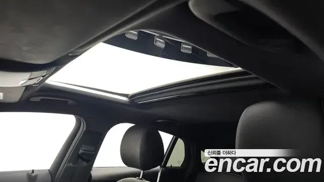Mercedes-Benz GLC-Class 2021 — Photo 18/20