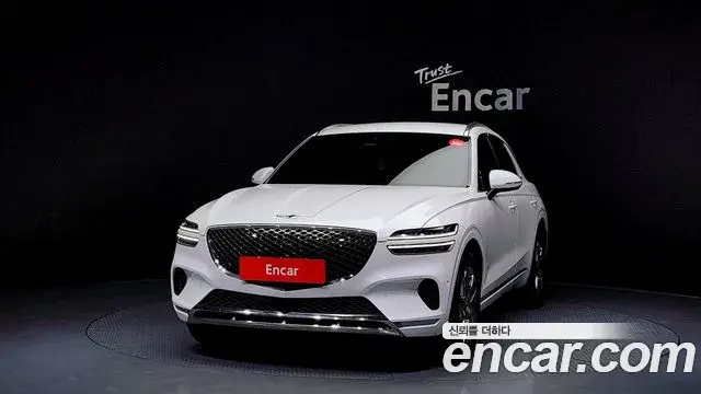 Genesis GV70 2021 — ფოტო 16/20