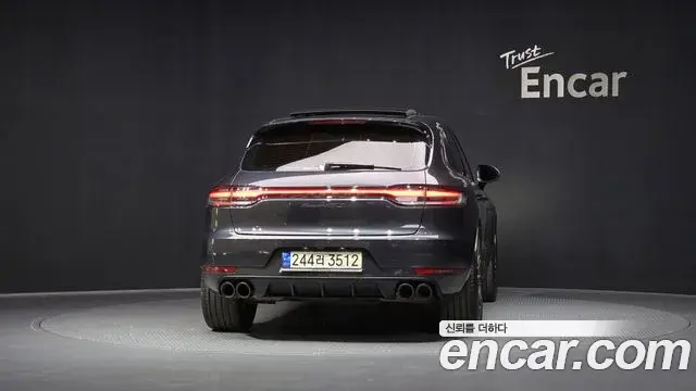 Porsche Macan 2021 — Photo 4/20