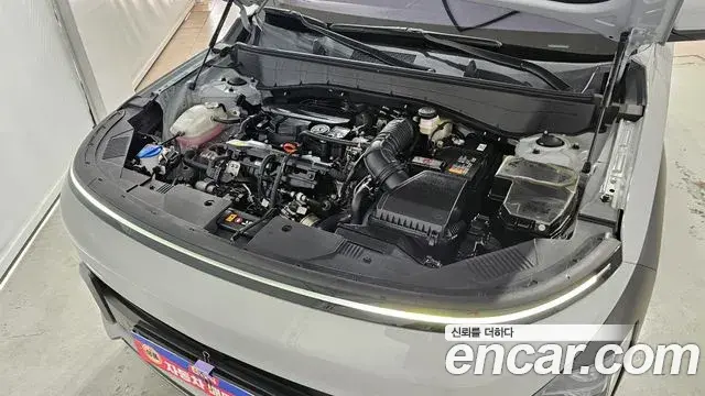 Hyundai Kona Hybrid 2024 — ფოტო 17/20