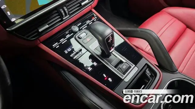 Porsche Cayenne 2020 — ფოტო 19/20