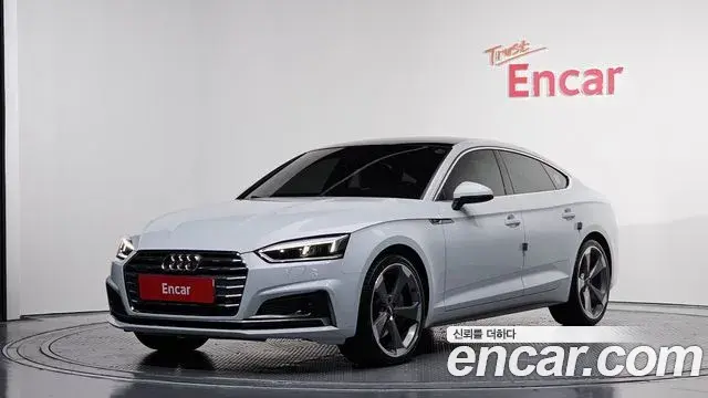 Audi A5 2019 — ფოტო 14/20