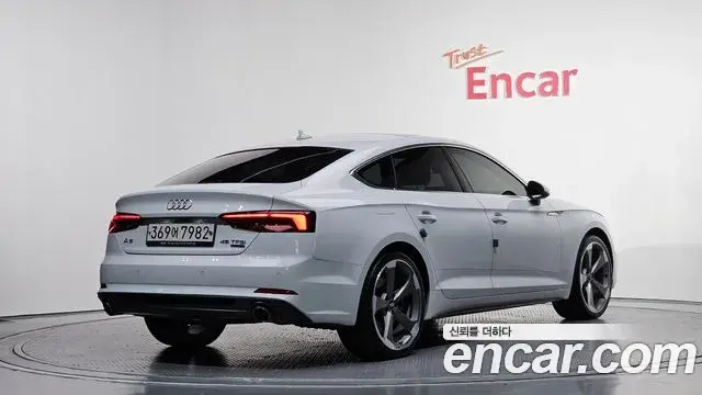 Audi A5 2019 — ფოტო 4/20