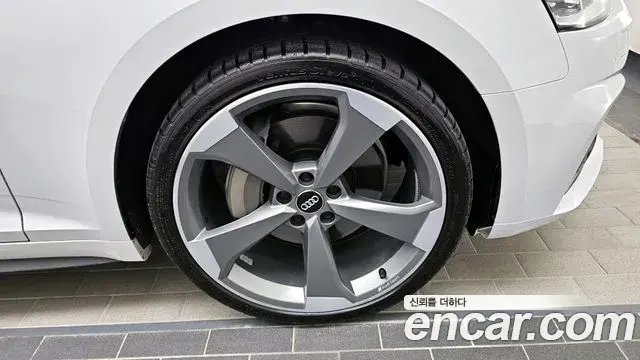 Audi A5 2019 — ფოტო 16/20
