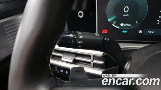 Hyundai Santa Fe 2024 — Şəkil 15/20