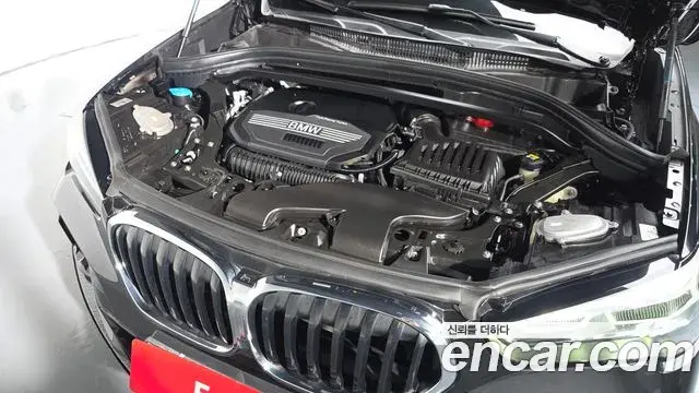BMW X1 2022 — Şəkil 10/20